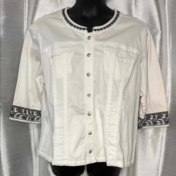 Live A Little LAL Embroidered Snap Up Stretch White 3/4 Sleeve Jacket Blazer - Picture 1 of 8